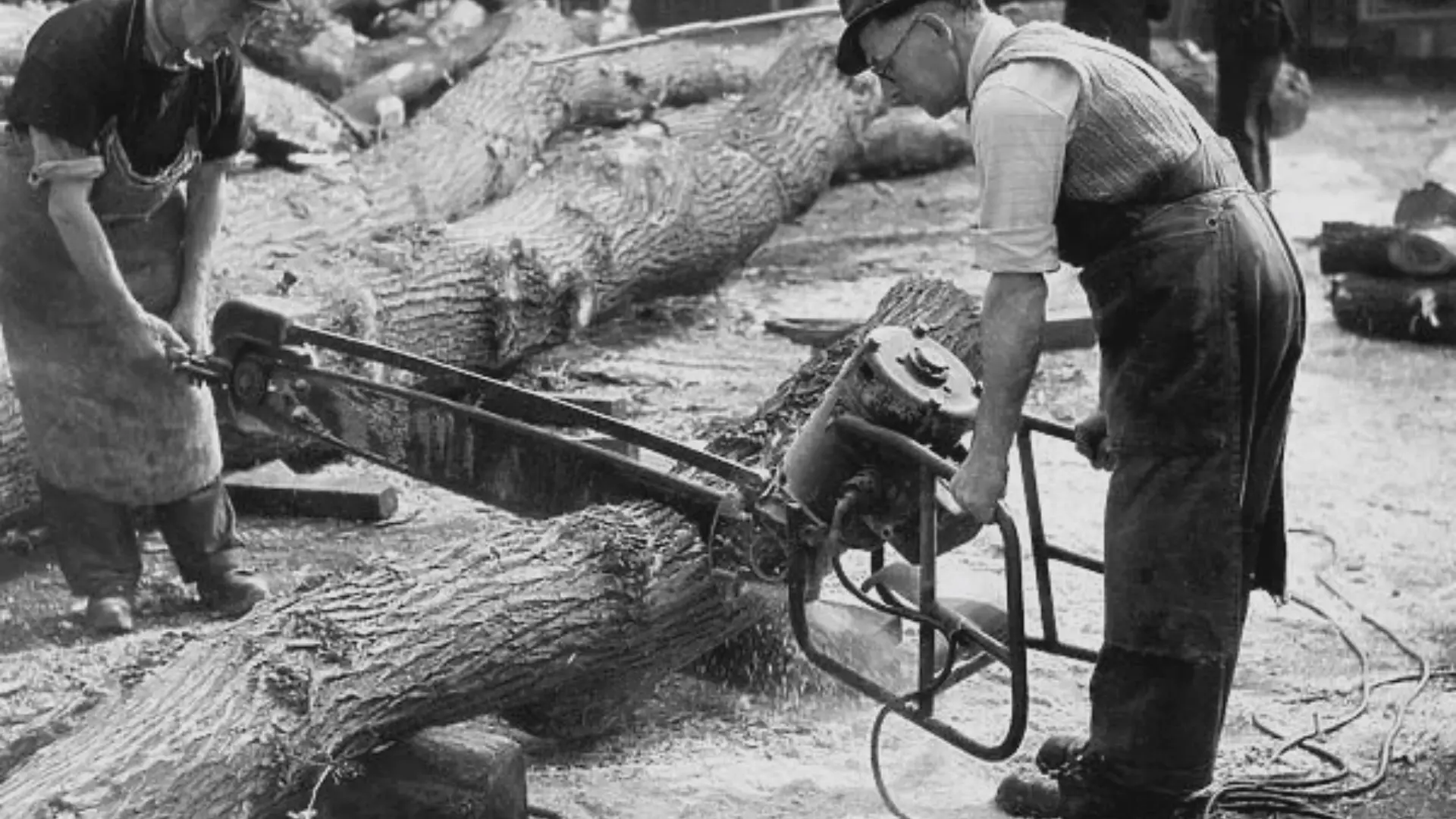 Evolution of Chainsaws during the 20th Century